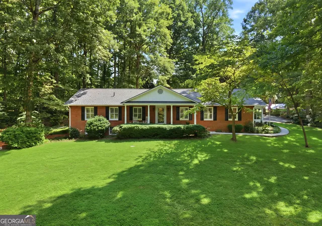 Photo 1 of Single family home for sale at 2306 E Cherokee Dr, Woodstock, GA 30188 | MLS# 10838311 | Listing updated on 2026-10-08