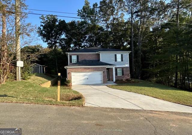 Single family home for sale at 11 Meadowview Cir, Cartersville, GA 30121 | MLS# 10787484 | Listing updated on 2026-09-21