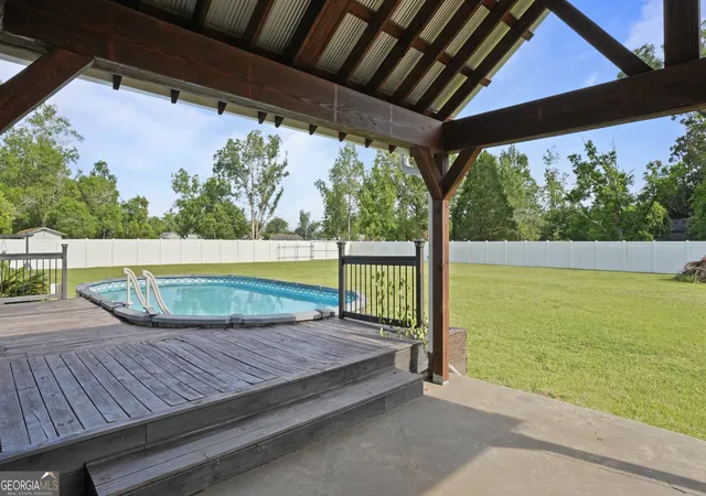 Photo 4 of Single family home for sale at 415 Walter St, Odum, GA 31555 | MLS# 10802013 | Listing updated on 2026-09-18