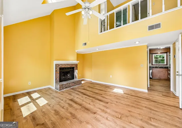 Photo 3 of Townhouse for sale at 6060 Sand Wedge Cir Nw, Kennesaw, GA 30144 | MLS# 10847767 | Listing updated on 2026-09-21