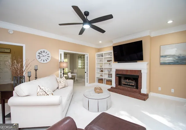 Photo 4 of Single family home for sale at 300 Weeping Willow Way, Tyrone, GA 30290 | MLS# 10842216 | Listing updated on 2026-09-10