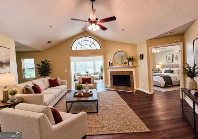 Photo 3 of Condo for sale at 1303 Silver Summit Dr Se, Conyers, GA 30094 | MLS# 10850268 | Listing updated on 2026-09-28
