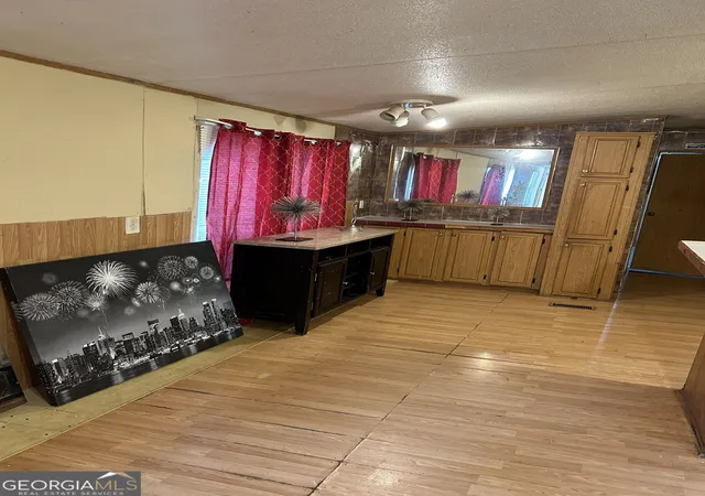 Photo 3 of Manufactured home for sale at 54 Skyland Dr W, Locust Grove, GA 30248 | MLS# 10846638 | Listing updated on 2026-09-30