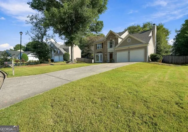 Photo 3 of Single family home for sale at 3435 Lakeheath Dr, Cumming, GA 30041 | MLS# 10853160 | Listing updated on 2026-10-09