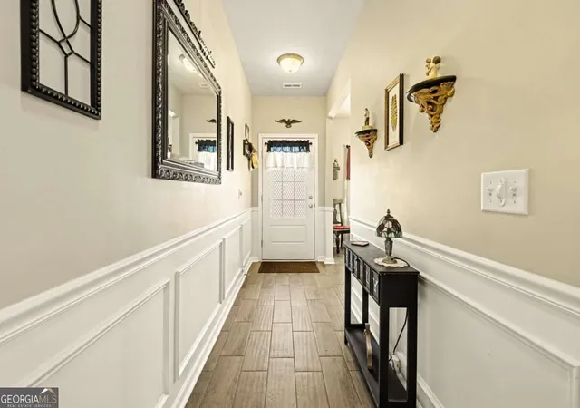 Photo 4 of Single family home for sale at 121 Prominence Ct, Canton, GA 30114 | MLS# 10877677 | Listing updated on 2026-10-25