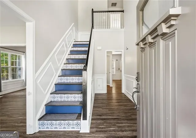 Photo 3 of Single family home for sale at 18 Creek Branch Ct, Acworth, GA 30101 | MLS# 10824555 | Listing updated on 2026-10-07