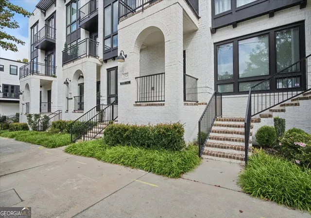 Photo 2 of Townhouse for sale at 2528 Appleden Pl #9, Brookhaven, GA 30319 | MLS# 10852820 | Listing updated on 2026-10-09