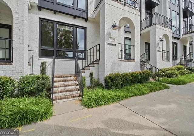 Photo 3 of Townhouse for sale at 2528 Appleden Pl #9, Brookhaven, GA 30319 | MLS# 10852820 | Listing updated on 2026-10-09