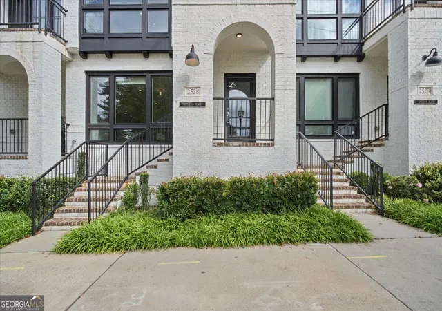 Photo 4 of Townhouse for sale at 2528 Appleden Pl #9, Brookhaven, GA 30319 | MLS# 10852820 | Listing updated on 2026-10-09