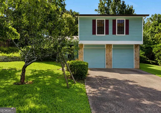 Photo 3 of Single family home for sale at 5556 Weatherford Rd, Norcross, GA 30093 | MLS# 10811268 | Listing updated on 2026-09-04