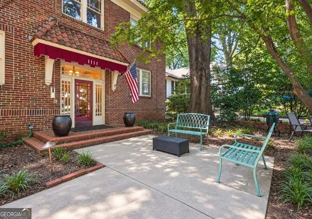 Photo 1 of Condo for sale at 1111 Briarcliff Pl Ne #6, Atlanta, GA 30306 | MLS# 10848443 | Listing updated on 2026-09-27