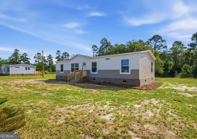 Photo 3 of Manufactured home for sale at 1137 5th Avenue, Twin City, GA 30471 | MLS# 10840234 | Listing updated on 2026-09-18