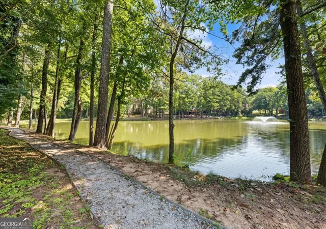Photo 4 of Townhouse for sale at 873 Edgewater Cir, Marietta, GA 30062 | MLS# 10852479 | Listing updated on 2026-10-08