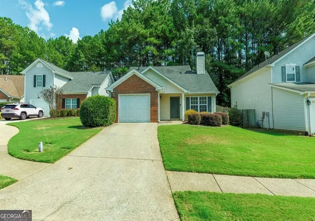 Photo 2 of Single family home for sale at 216 Park Pl, Woodstock, GA 30189 | MLS# 10851324 | Listing updated on 2026-10-07
