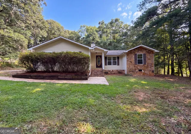 Photo 1 of Single family home for sale at 103 Saddlebrook Ct, Lagrange, GA 30240 | MLS# 10841292 | Listing updated on 2026-10-03