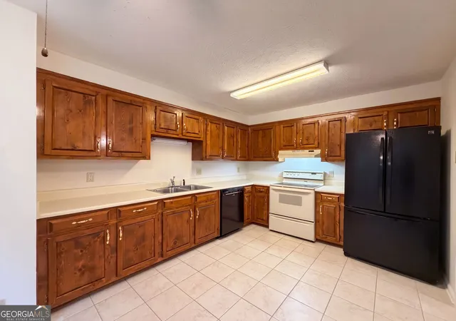 Photo 2 of Single family home for sale at 103 Saddlebrook Ct, Lagrange, GA 30240 | MLS# 10841292 | Listing updated on 2026-10-03