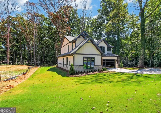 Photo 3 of Single family home for sale at 5578 Lilburn Stone Mountain Rd, Stone Mountain, GA 30087 | MLS# 10844744 | Listing updated on 2026-10-07