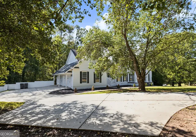 Photo 3 of Single family home for sale at 266 Ebenezer Church Rd, Fayetteville, GA 30215 | MLS# 10869878 | Listing updated on 2026-10-28