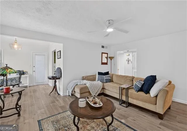 Photo 3 of Condo for sale at 1005 Cyn Point Cir, Roswell, GA 30076 | MLS# 10848687 | Listing updated on 2026-10-09