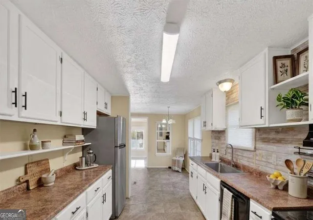 Photo 3 of Manufactured home for sale at 300 Deer Trl Ln, Midway, GA 31320 | MLS# 10853125 | Listing updated on 2026-10-09