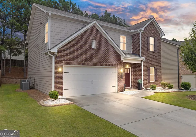 Single family home for sale at 1807 Weatherbrook Cir, Lawrenceville, GA 30043 | MLS# 10850598