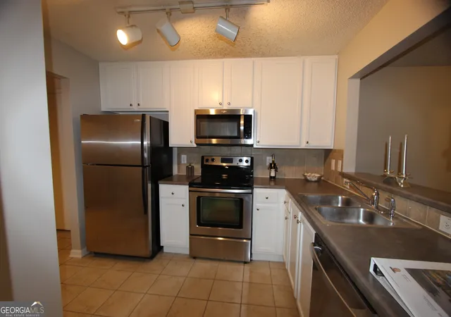 Photo 4 of Condo for sale at 3650 Ashford Dunwoody Rd Ne #918, Atlanta, GA 30319 | MLS# 10818794 | Listing updated on 2026-09-15