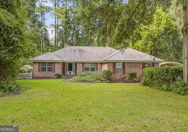 Single family home for sale at 311 Lochland Pl, Brunswick, GA 31525 | MLS# 10853171