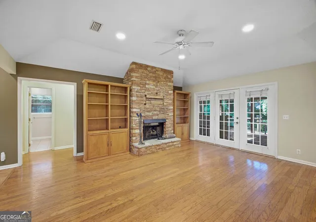 Photo 2 of Single family home for sale at 311 Lochland Pl, Brunswick, GA 31525 | MLS# 10853171 | Listing updated on 2026-10-09