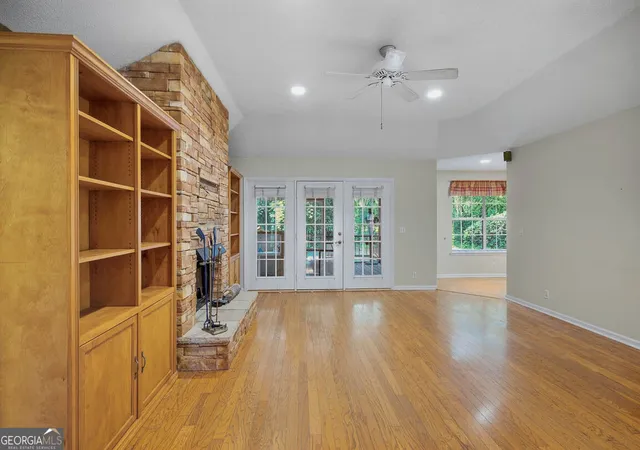 Photo 3 of Single family home for sale at 311 Lochland Pl, Brunswick, GA 31525 | MLS# 10853171 | Listing updated on 2026-10-09