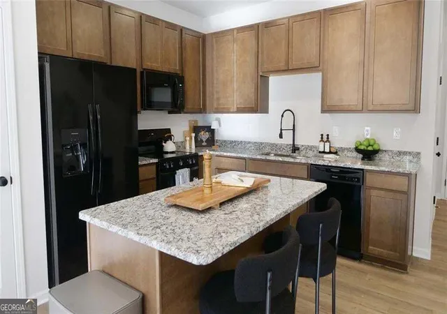 Photo 4 of Townhouse for sale at 142 Oconee Rd #279, Cartersville, GA 30120 | MLS# 10850704 | Listing updated on 2026-10-06
