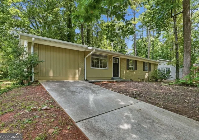 Photo 3 of Single family home for sale at 4448 Malibu Dr, Decatur, GA 30035 | MLS# 10831115 | Listing updated on 2026-10-22