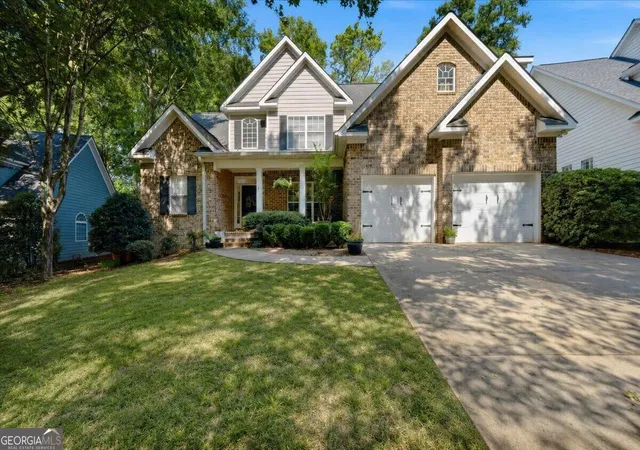 Photo 1 of Single family home for sale at 920 Huntcliffe Dr, Macon, GA 31210 | MLS# 10838043 | Listing updated on 2026-09-16