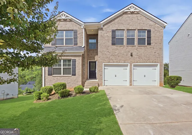 Photo 1 of Single family home for sale at 399 Toronto Cir, Hampton, GA 30228 | MLS# 10845521 | Listing updated on 2026-10-03