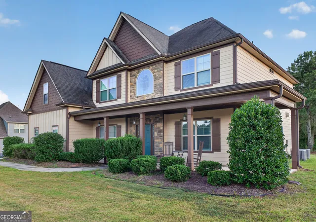 Photo 2 of Single family home for sale at 117 Palomino Dr, Newnan, GA 30265 | MLS# 10844029 | Listing updated on 2026-10-07