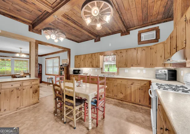 Photo 2 of Single family home for sale at 2657 Wolf Pit, Eastanollee, GA 30538 | MLS# 10813160 | Listing updated on 2026-09-03