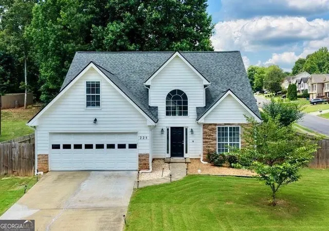 Single family home for sale at 225 Shadetree Ln, Lawrenceville, GA 30044 | MLS# 10841701