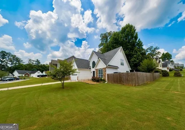 Photo 3 of Single family home for sale at 225 Shadetree Ln, Lawrenceville, GA 30044 | MLS# 10841701 | Listing updated on 2026-09-22