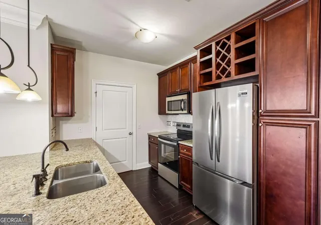 Listing Photo 4 - Condo for sale in building located at 901 Abernathy Rd Ne, Sandy Springs, GA 30328 - Unit #6230