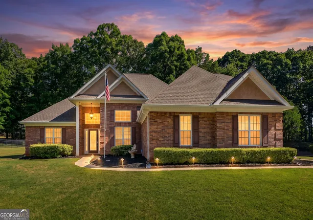 Photo 1 of Single family home for sale at 1625 Lake Dow Rd, Mcdonough, GA 30252 | MLS# 10845996 | Listing updated on 2026-09-28