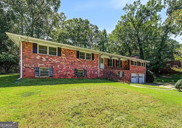 Photo 3 of Single family home for sale at 6301 Allen Rd Sw, Mableton, GA 30126 | MLS# 10844150 | Listing updated on 2026-09-11