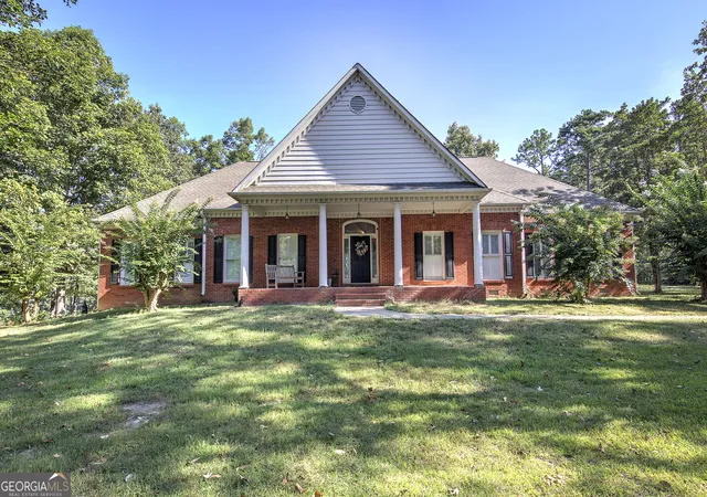 Single family home for sale at 220 Connesena Rd, Kingston, GA 30145 | MLS# 10848561