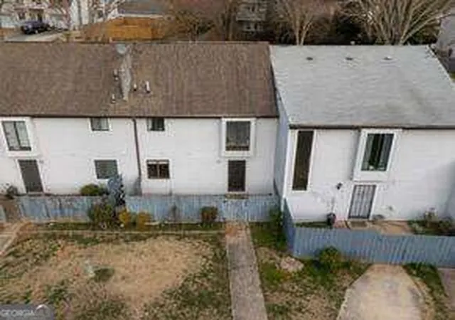 Photo 2 of Townhouse for sale at 273 Country Clb Dr, Jonesboro, GA 30238 | MLS# 10838441 | Listing updated on 2026-09-16