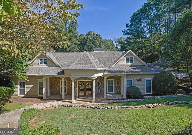 Photo 3 of Single family home for sale at 1010 Little River Way, Alpharetta, GA 30004 | MLS# 10836550 | Listing updated on 2026-09-28
