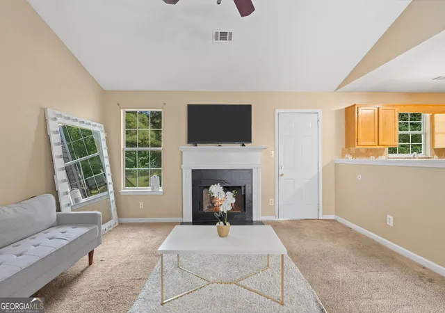 Photo 3 of Single family home for sale at 6880 Silver Maple Dr, Rex, GA 30273 | MLS# 10846171 | Listing updated on 2026-09-30