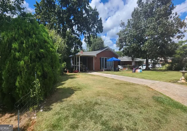 Photo 3 of Single family home for sale at 605 Peachtree Dr, Thomaston, GA 30286 | MLS# 10832305 | Listing updated on 2026-09-14
