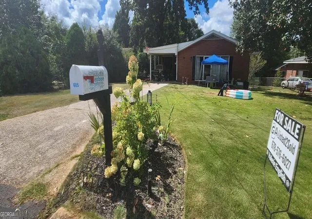 Photo 4 of Single family home for sale at 605 Peachtree Dr, Thomaston, GA 30286 | MLS# 10832305 | Listing updated on 2026-09-14