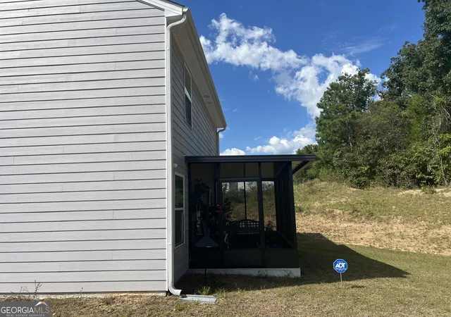 Photo 3 of Single family home for sale at 224 Dream Catcher Dr, Lizella, GA 31052 | MLS# 10840988 | Listing updated on 2026-09-19