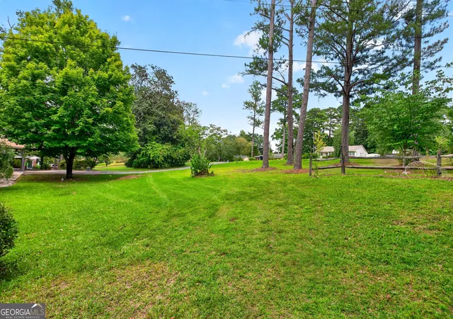 Photo 3 of Single family home for sale at 514 Farris Blvd, Manchester, GA 31816 | MLS# 10836982 | Listing updated on 2026-10-09