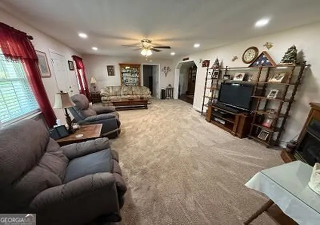Photo 3 of Manufactured home for sale at 95 Meadow Rd, Swainsboro, GA 30401 | MLS# 10840367 | Listing updated on 2026-09-04