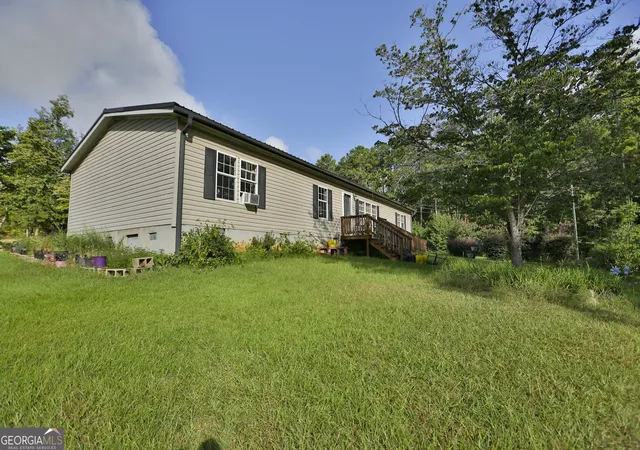 Photo 2 of Manufactured home for sale at 124 Snyder Rd Ne, Milledgeville, GA 31061 | MLS# 10841133 | Listing updated on 2026-09-20